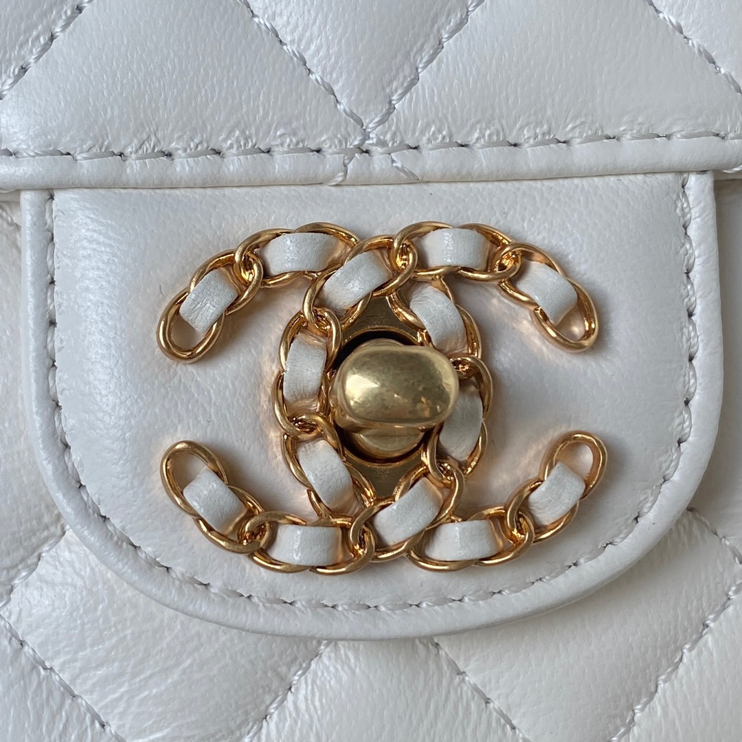 Lambskin Mini Flap Shoulder Bag AS4362 White